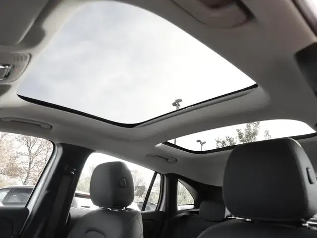 Mercedes-Benz GLA 220