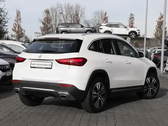 Mercedes-Benz GLA 220