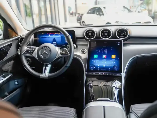 Mercedes-Benz C 220
