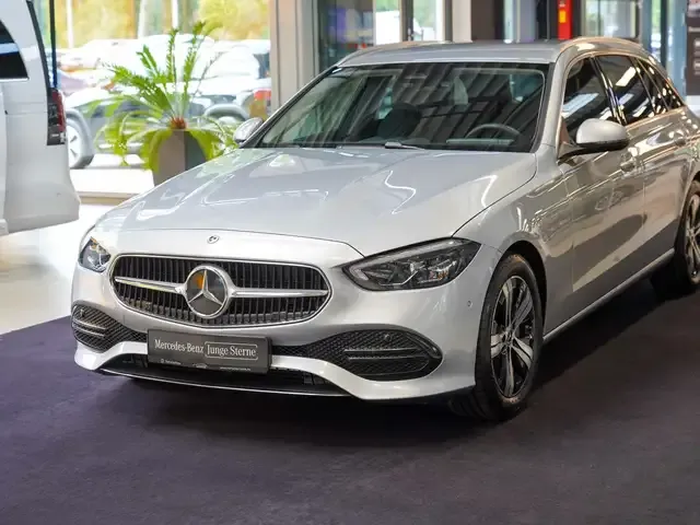 Mercedes-Benz C 220