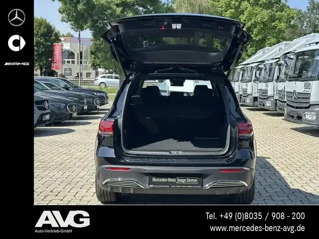 Mercedes-Benz EQB 300