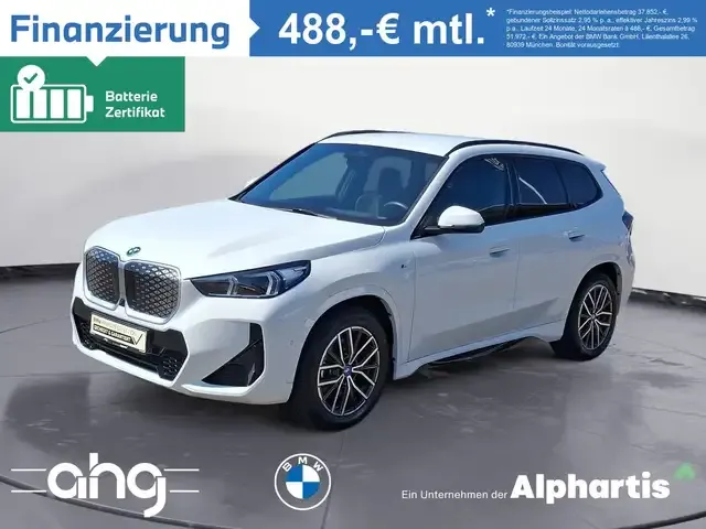 BMW iX1