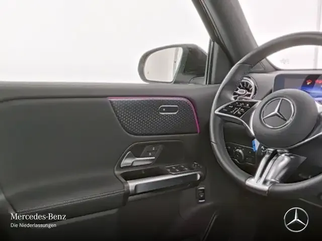 Mercedes-Benz EQB 250