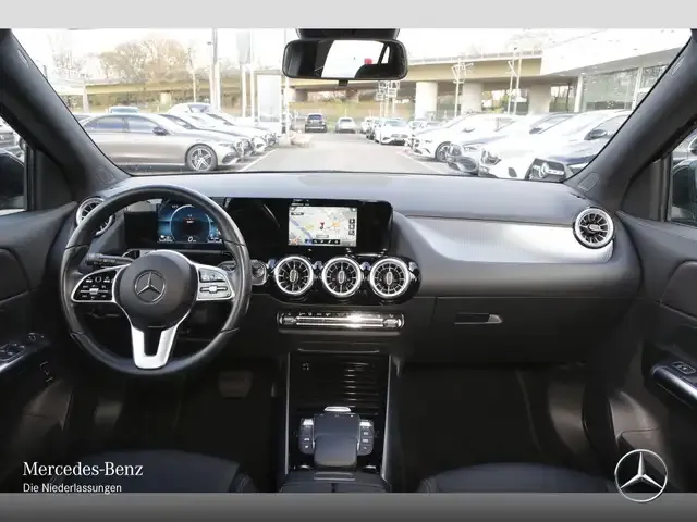 Mercedes-Benz EQA 250