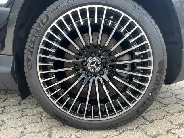 Mercedes-Benz EQC 400