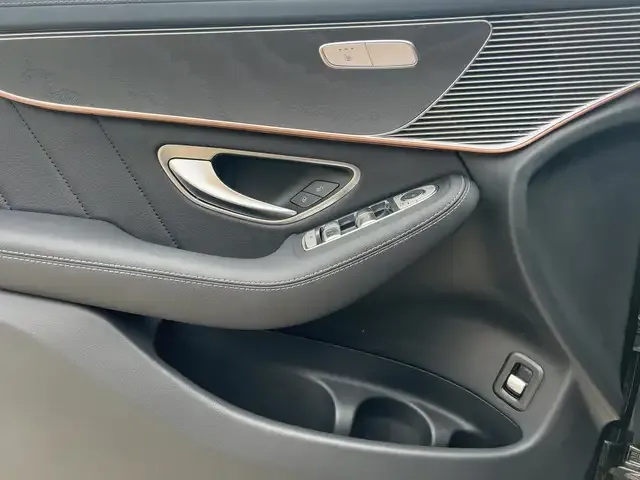 Mercedes-Benz EQC 400