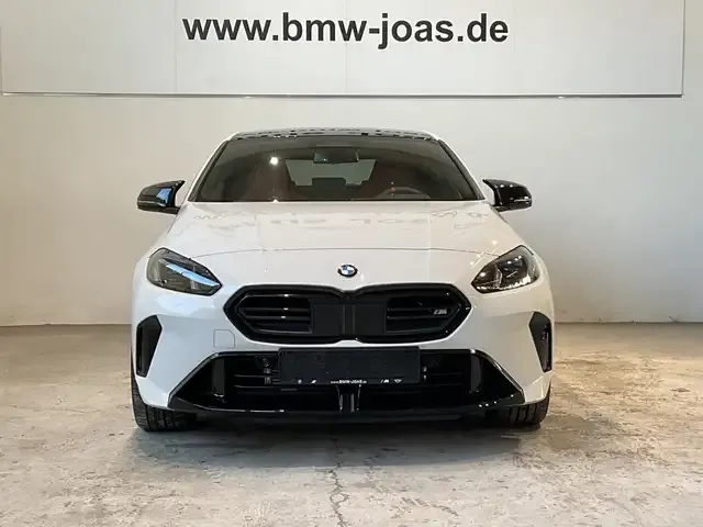 BMW 235
