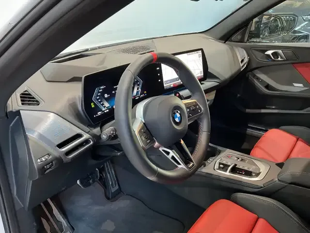BMW 235