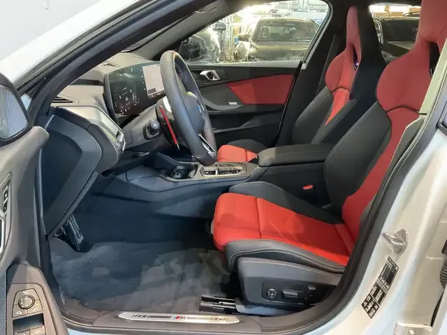 BMW 235