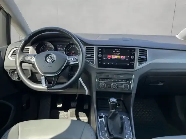 Volkswagen Golf Sportsvan