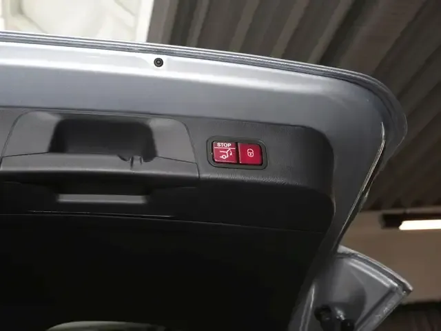 Mercedes-Benz EQB 300