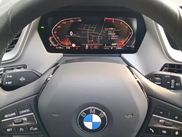 BMW 118