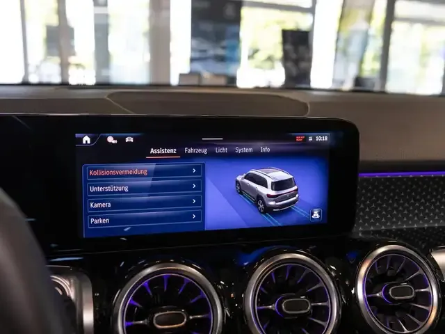 Mercedes-Benz EQB 300