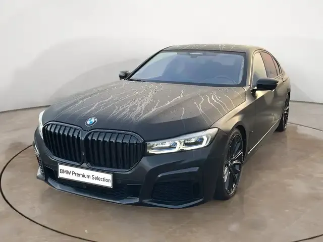 BMW 750