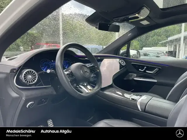 Mercedes-Benz EQE SUV