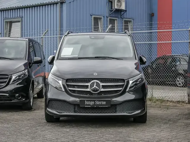 Mercedes-Benz V 250
