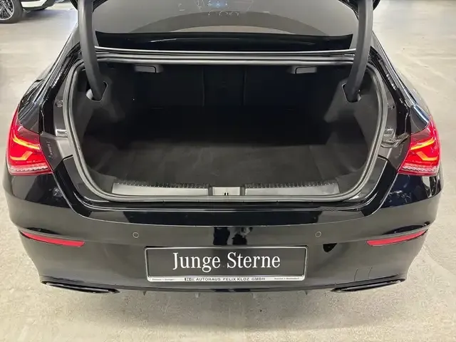 Mercedes-Benz CLA 180