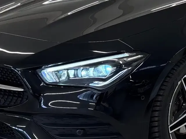 Mercedes-Benz CLA 180