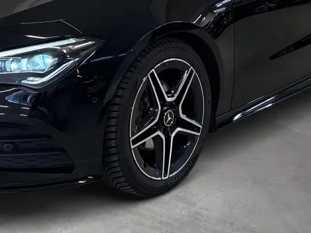 Mercedes-Benz CLA 180
