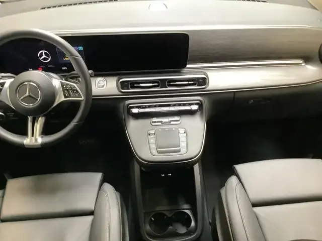 Mercedes-Benz V 250