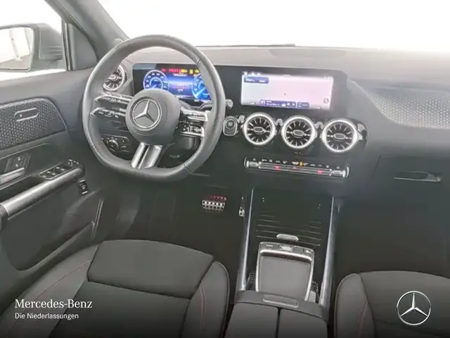 Mercedes-Benz EQA 300
