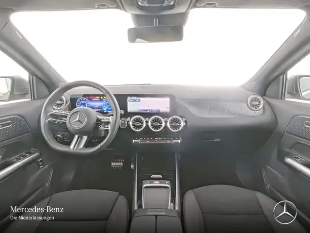 Mercedes-Benz EQA 300
