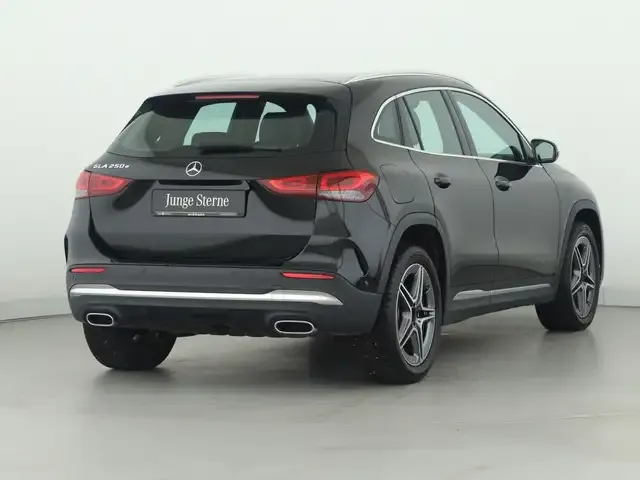 Mercedes-Benz GLA 250