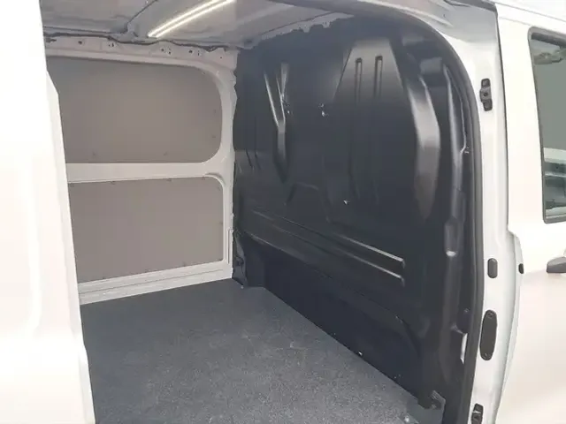 Volkswagen T7 Transporter