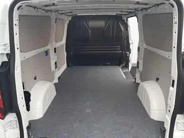 Volkswagen T7 Transporter