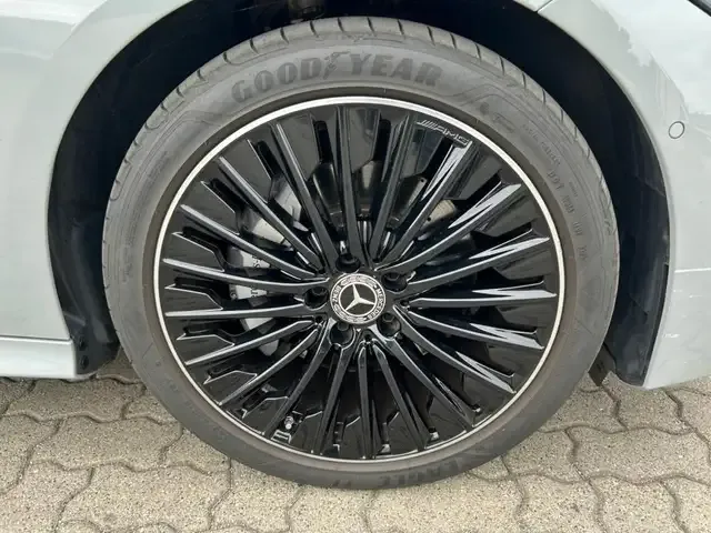 Mercedes-Benz CLE 200
