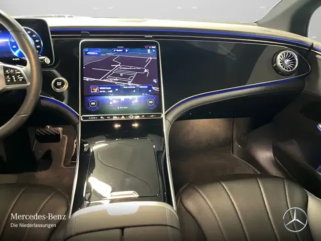 Mercedes-Benz EQE 300