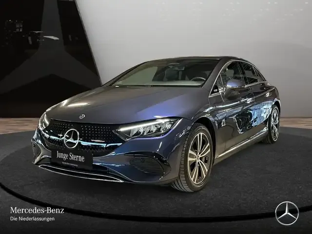 Mercedes-Benz EQE 300