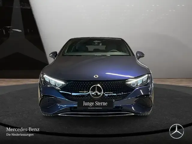 Mercedes-Benz EQE 300