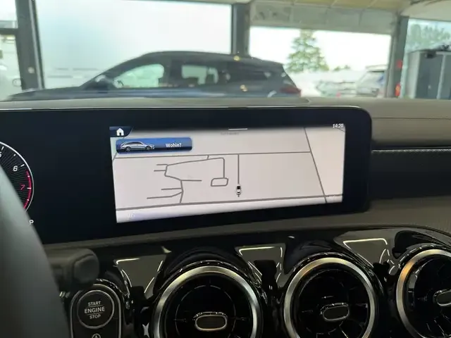 Mercedes-Benz CLA 180