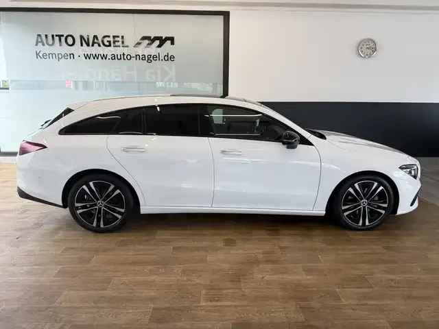 Mercedes-Benz CLA 180