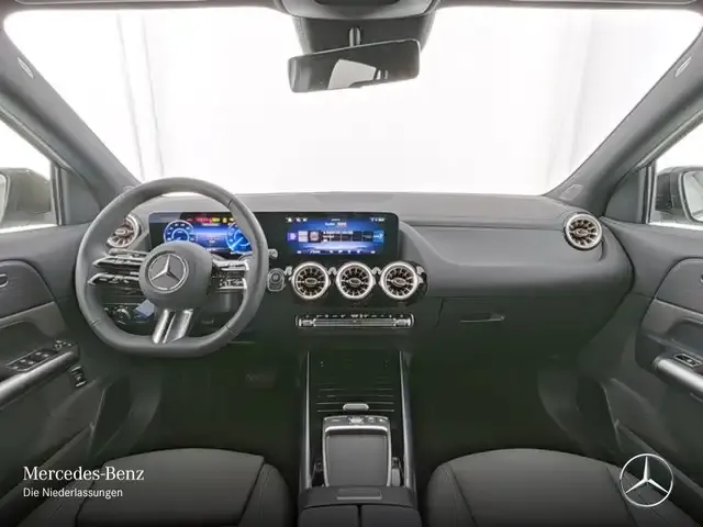 Mercedes-Benz EQA 300