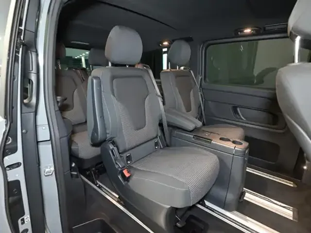 Mercedes-Benz V 250