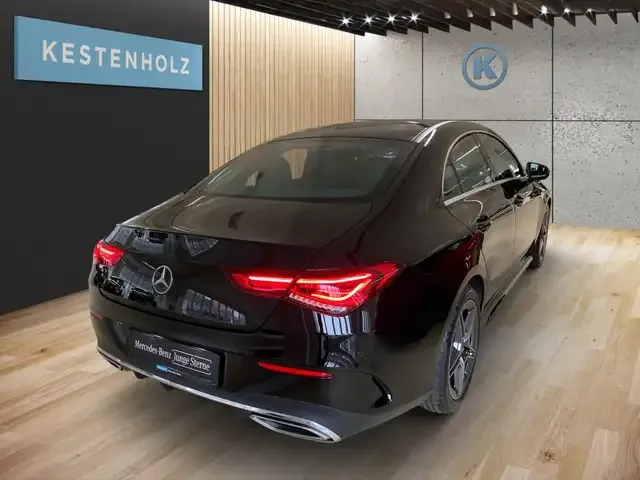 Mercedes-Benz CLA 200