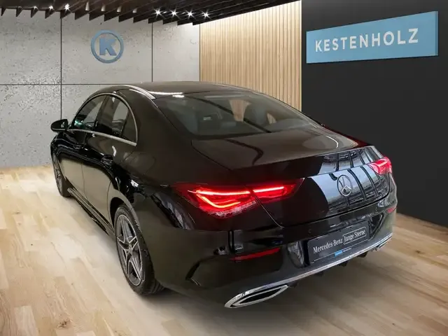 Mercedes-Benz CLA 200