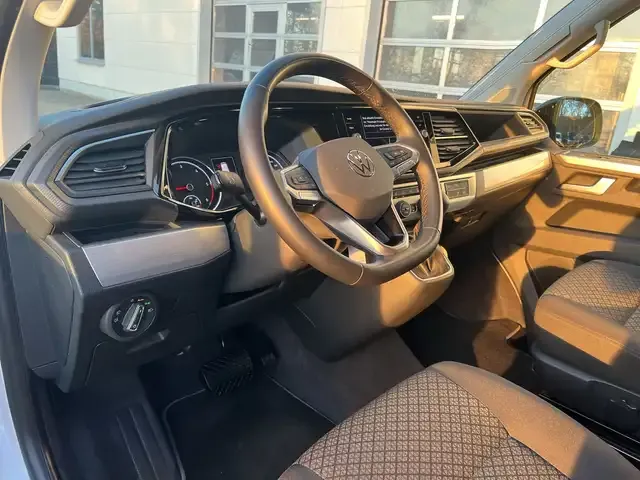 Volkswagen T6 California