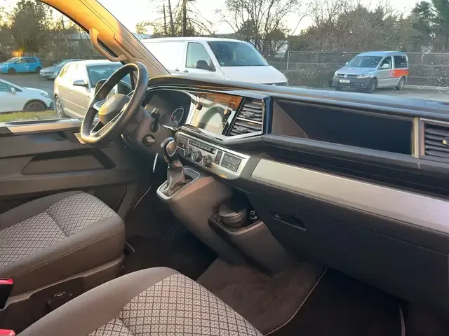 Volkswagen T6 California