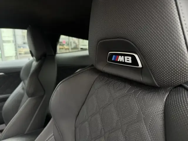 BMW M8