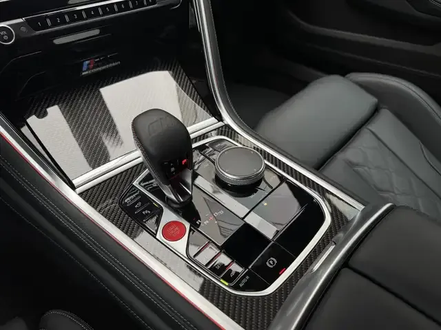 BMW M8