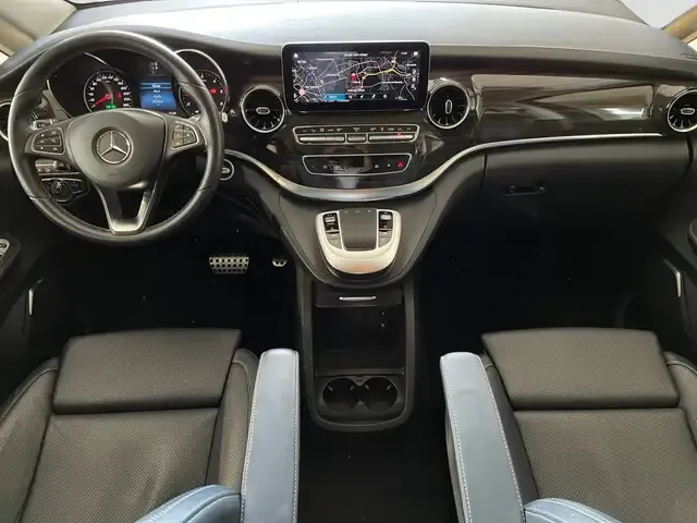 Mercedes-Benz V 250