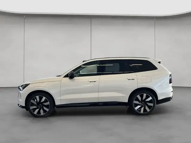 Volvo EX90
