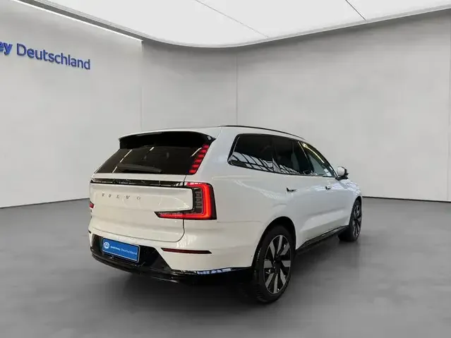 Volvo EX90
