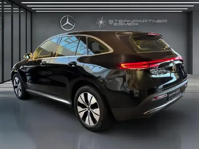 Mercedes-Benz EQC 400