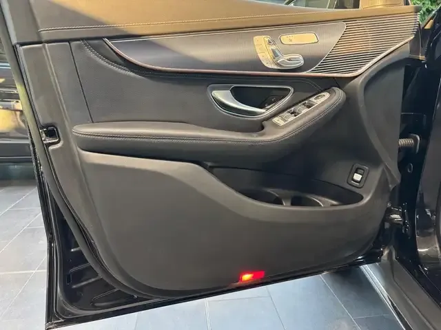 Mercedes-Benz EQC 400