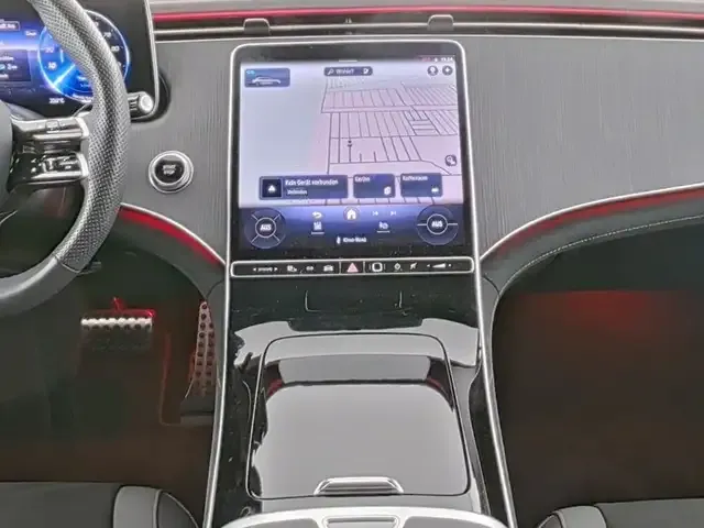 Mercedes-Benz EQE 350