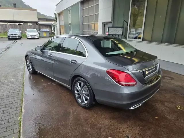 Mercedes-Benz C 180